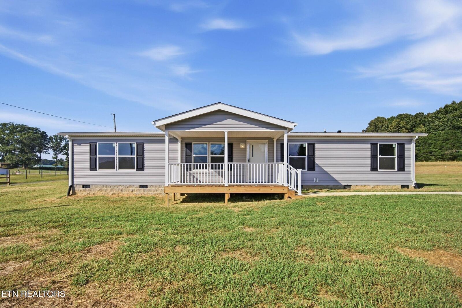 Property Photo:  133 County Road 784A  TN 37331 