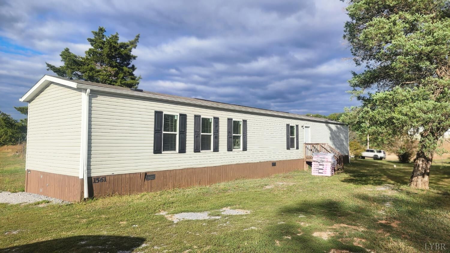 Property Photo:  1561 Airport Road  VA 24121 