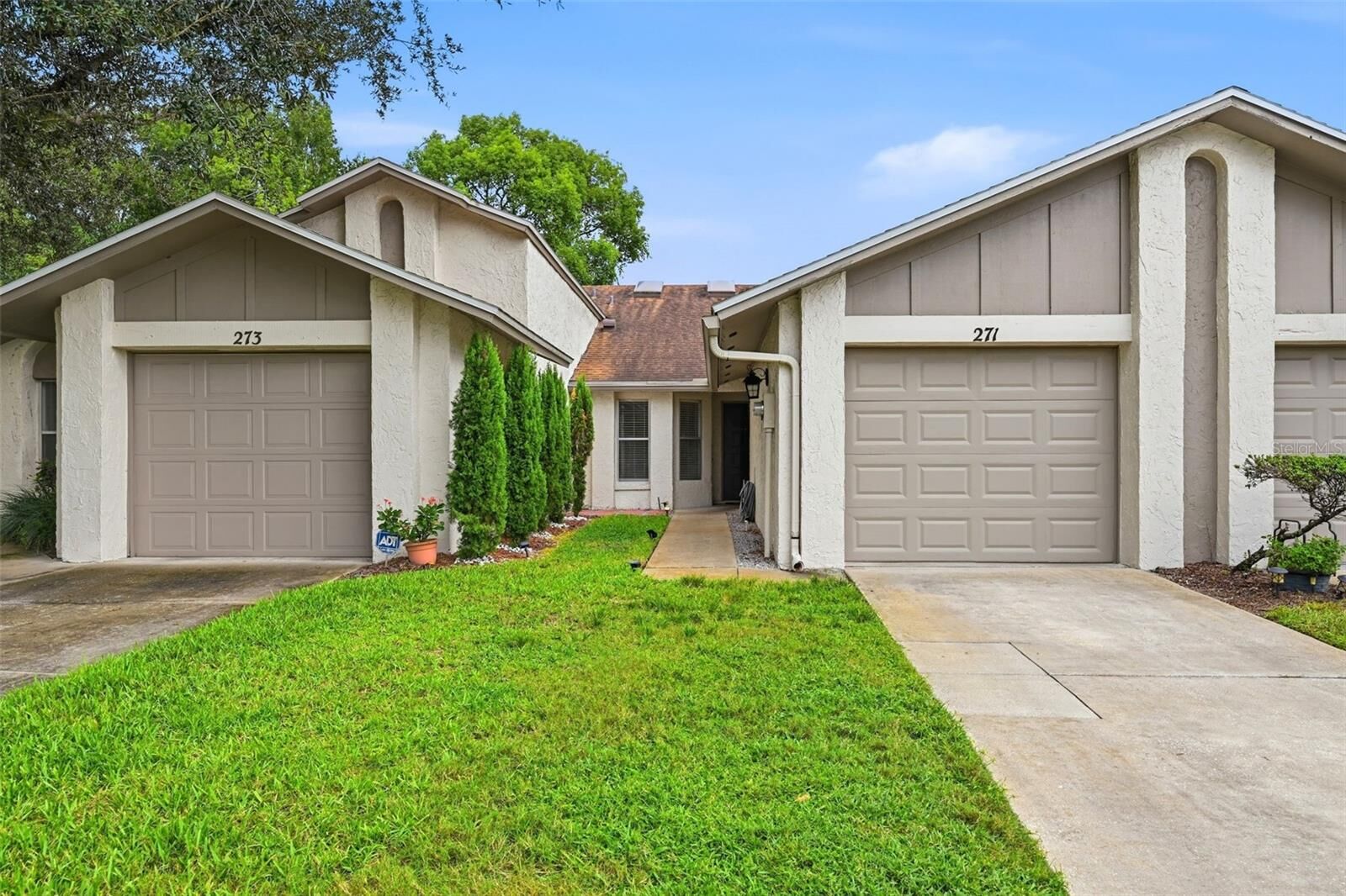 Property Photo: 271 Hill Street 271 FL 32707