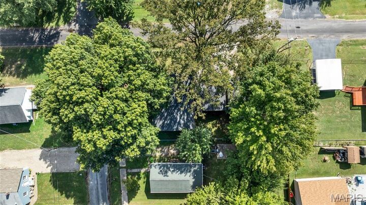 Property Photo:  213 Pennsylvania Avenue  IL 62087 