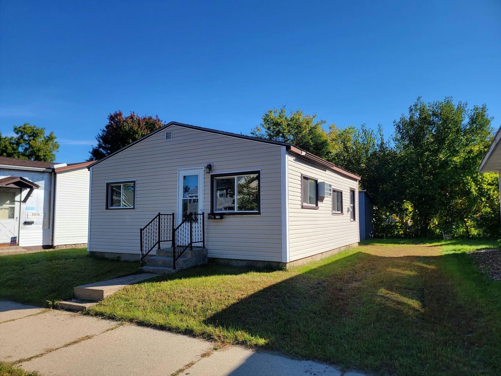 Property Photo:  2006 Prospect St  WI 54603 