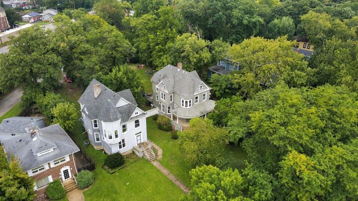Property Photo: 10980 S Prospect Avenue IL 60643
