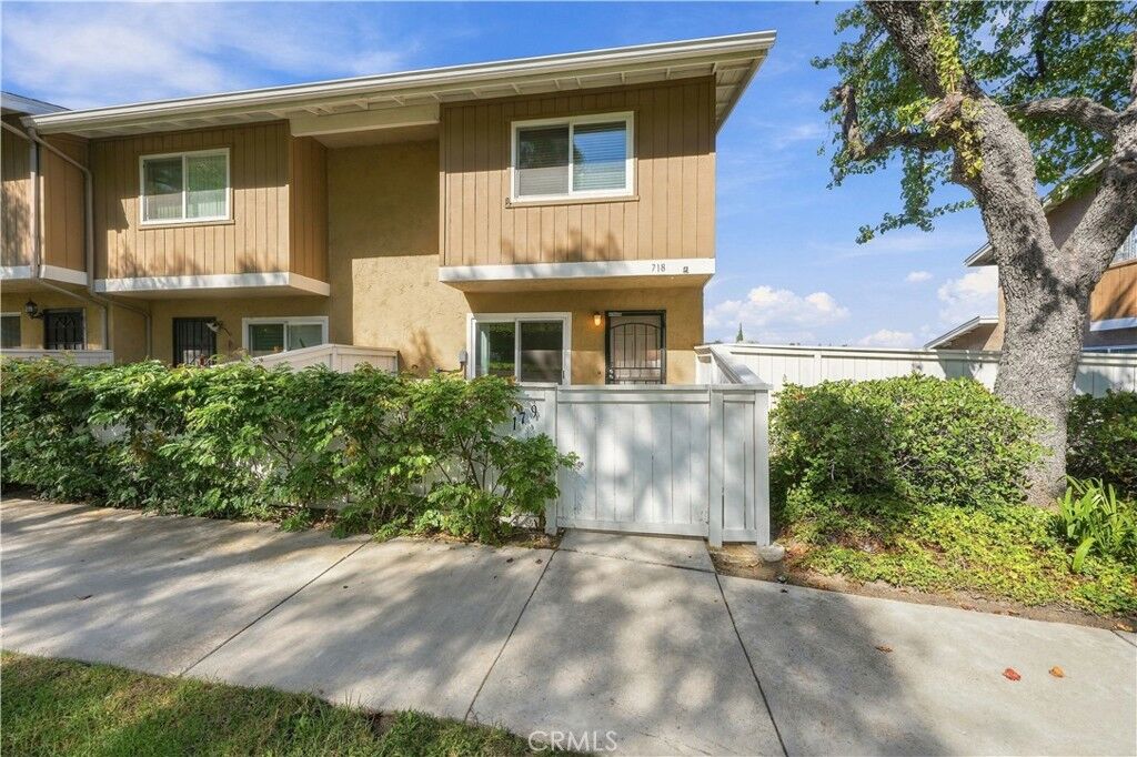 Property Photo:  718 Buena Tierra Way 179  CA 92057 