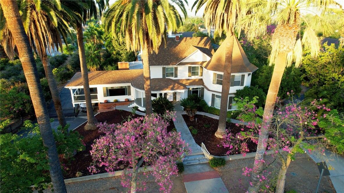 Property Photo:  2732 Mary Street  CA 92506 