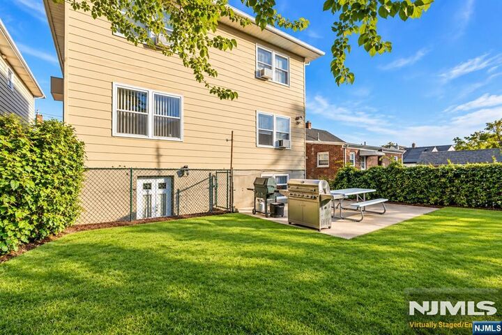Property Photo:  55 Westervelt Place  NJ 07644 