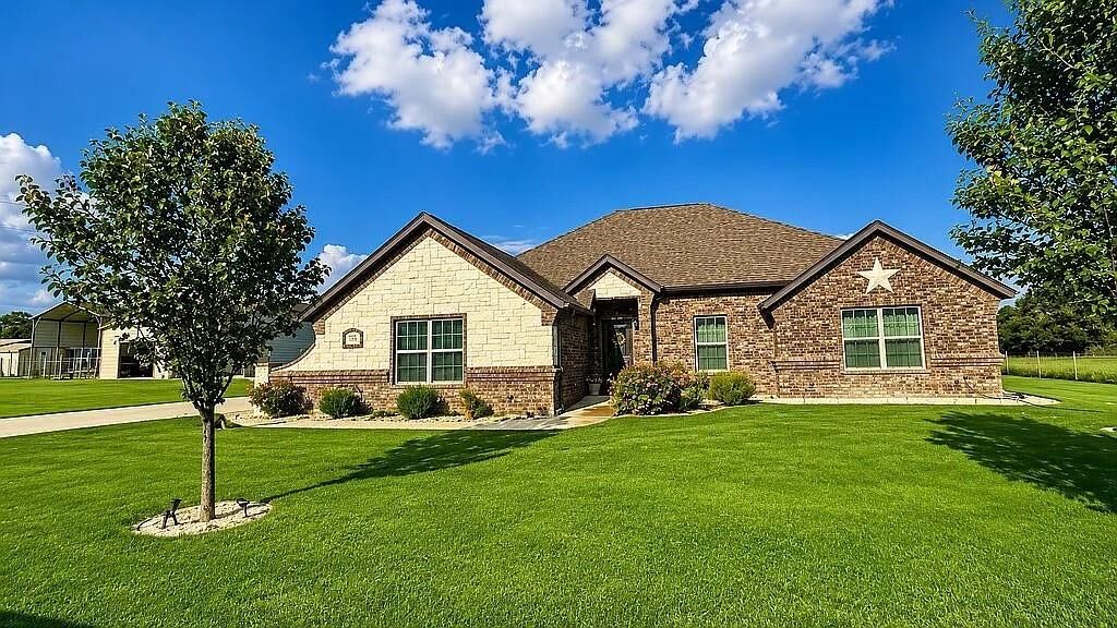 Property Photo: 8850 Old Agnes Road TX 76487