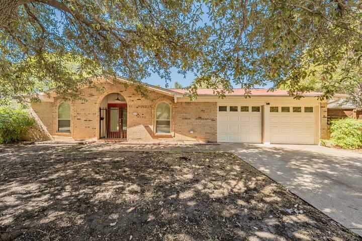 Property Photo:  5216 Wentworth Street  TX 76132 