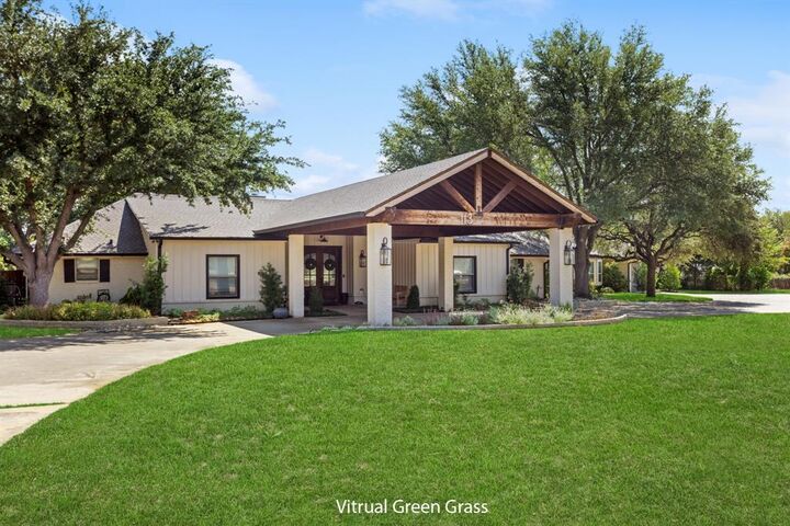 Property Photo:  113 Red Oak Lane  TX 75028 