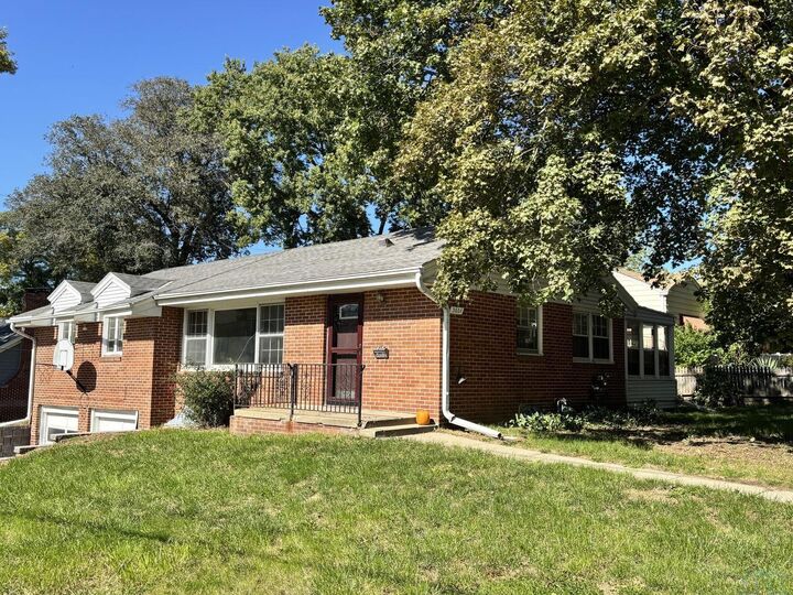 Property Photo:  3601 Pierce Place  IA 51104 