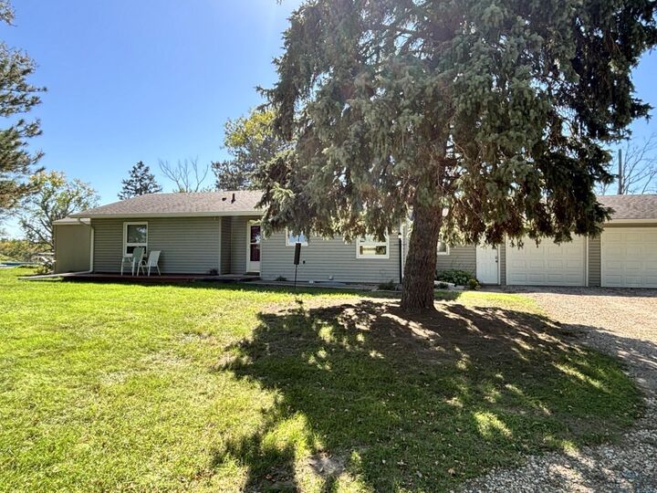 Property Photo:  11 Vista Hills Dr  IA 51109 