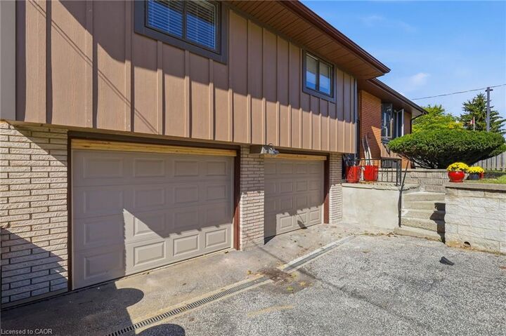 Property Photo:  120 Caverly Road  ON N5H 2P4 
