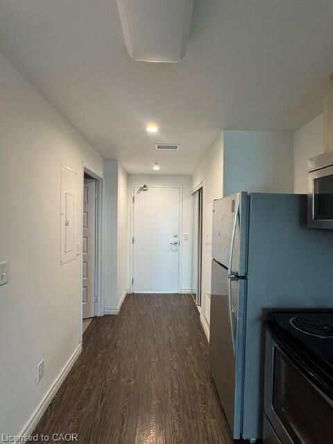 Property Photo:  158 King Street 1502  ON N2J 0E5 