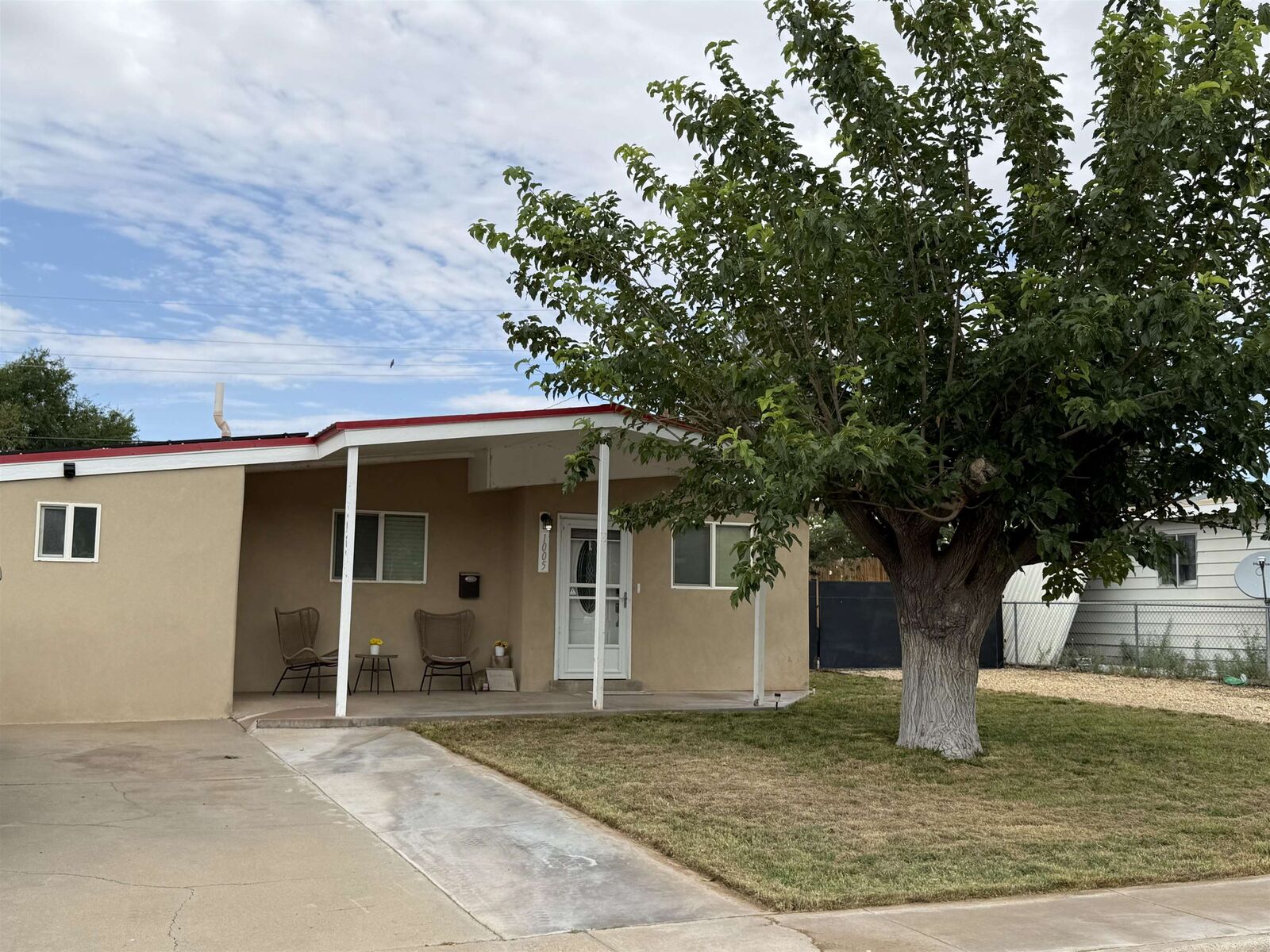 Property Photo:  1005 Ridgecrest Dr  NM 88310 