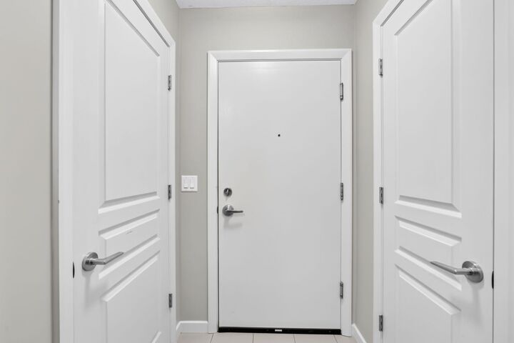 Property Photo:  1320 1 Street SE 401  AB T2G 0G8 