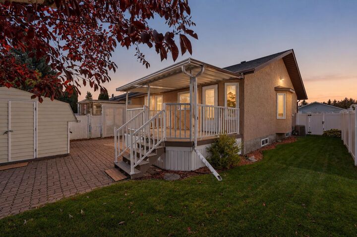 Property Photo: 180 Doran Crescent AB T4R 2K3
