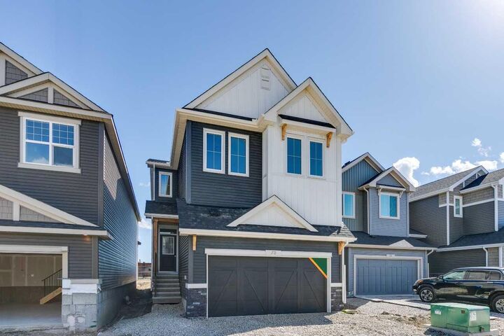 Property Photo:  73 Sora Gardens SE  AB T3S 0V3 