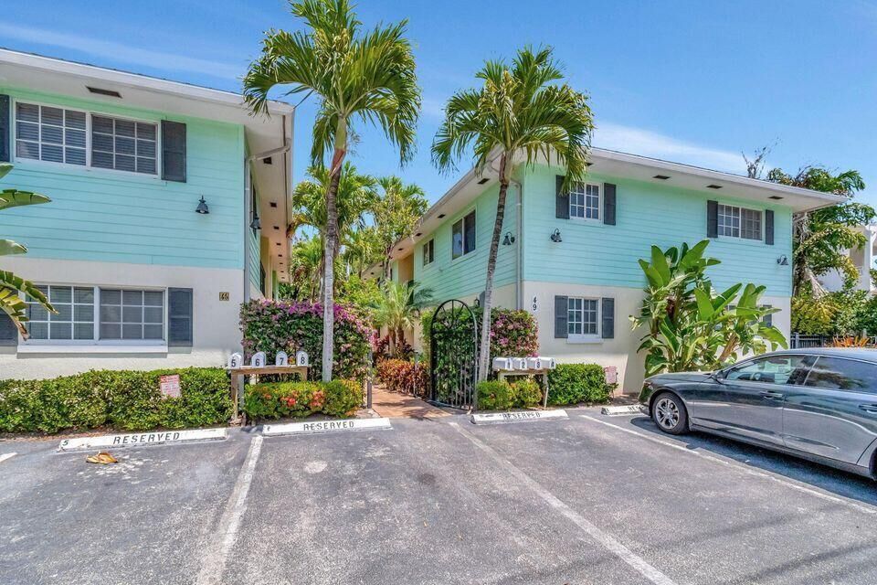 Property Photo:  49 SE 7th Avenue  FL 33483 