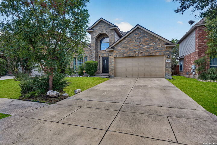 Property Photo: 810 Windhurst TX 78258