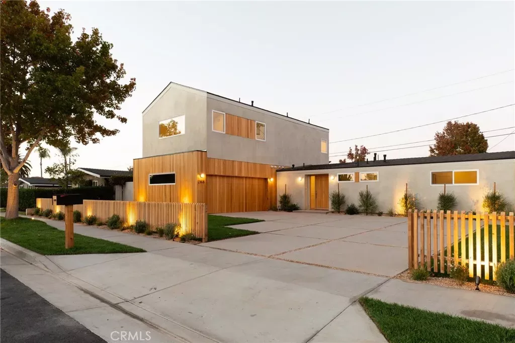 Property Photo:  288 E Bay Street  CA 92627 