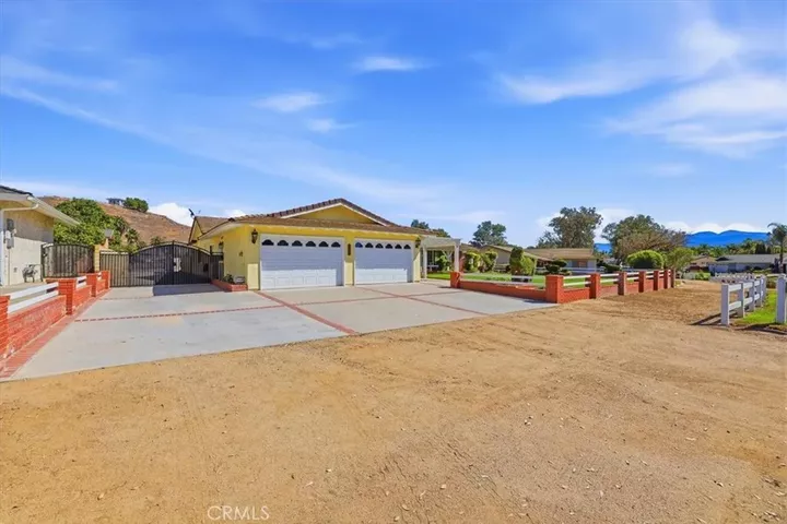 Property Photo: 2791 Bronco Lane CA 92860