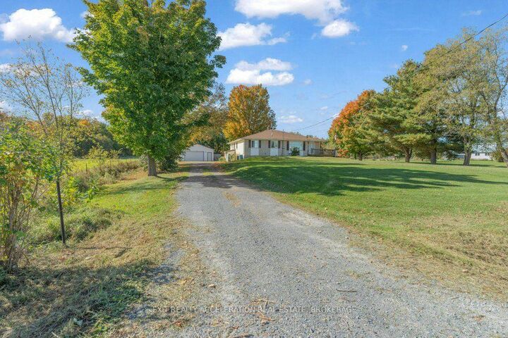 Property Photo: 3937 Stagecoach Road ON K0K 2L0