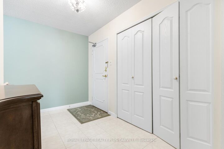 Property Photo:  2175 Marine Drive 102  ON L6L 5L5 
