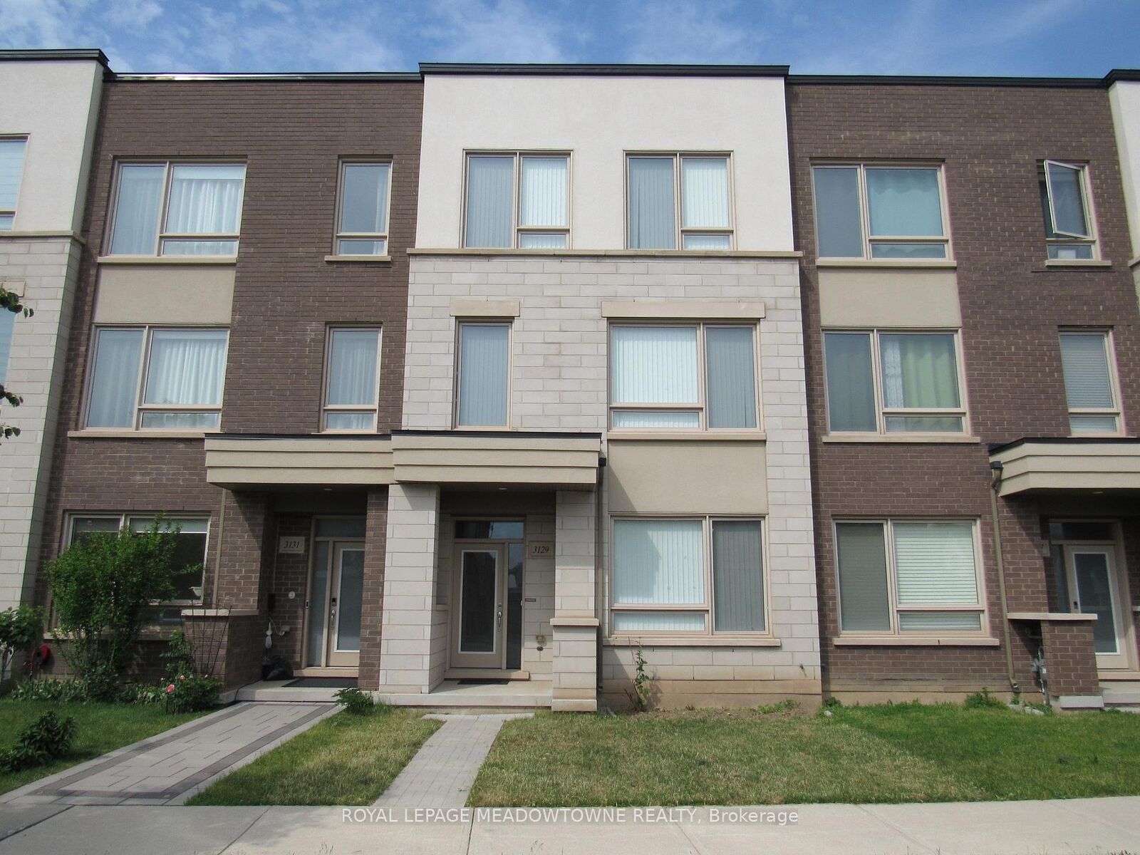 Property Photo:  3129 Ernest Appelbe Boulevard  ON L6H 0N8 