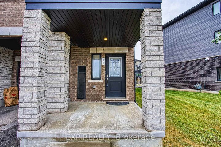 Property Photo:  590 North Service Road 52  ON L8E 0K5 