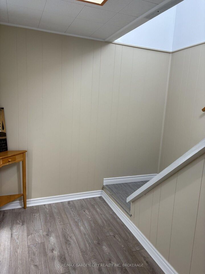 Property Photo:  44 Valencourt Drive Lower  ON L3C 1M8 