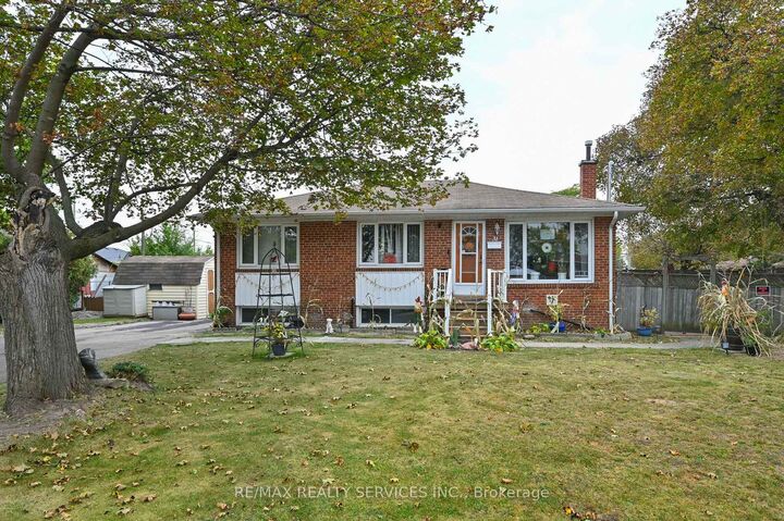 Property Photo: 31 Brisco Street ON L6V 1X1