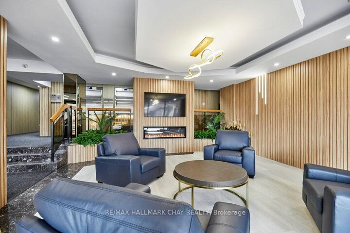 Property Photo:  1210 Radom Street 208  ON L1W 2Z3 