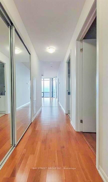 Property Photo:  832 Bay Street W 3602  ON M5S 1Z6 