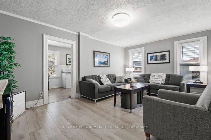 Property Photo:  5429 Second Avenue  ON L2G 3M1 