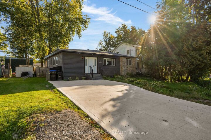 Property Photo:  3391 Beachview Avenue  ON L0K 1G0 
