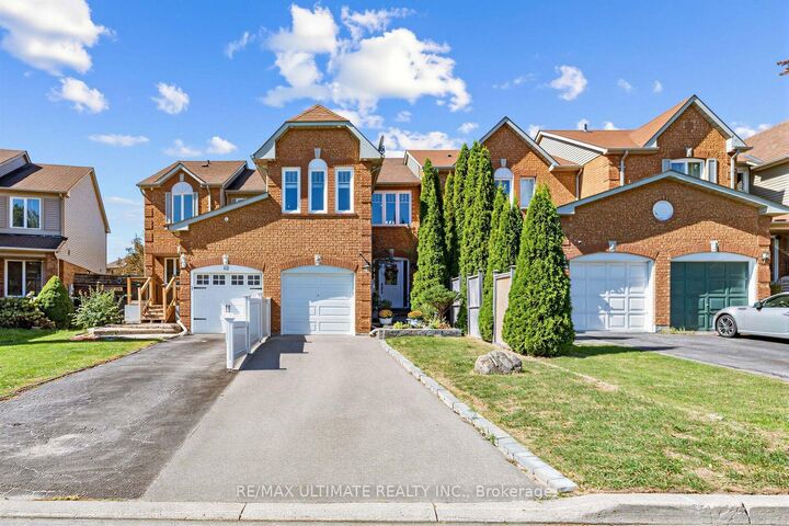 Property Photo:  42 Landerville Lane  ON L1C 4W8 