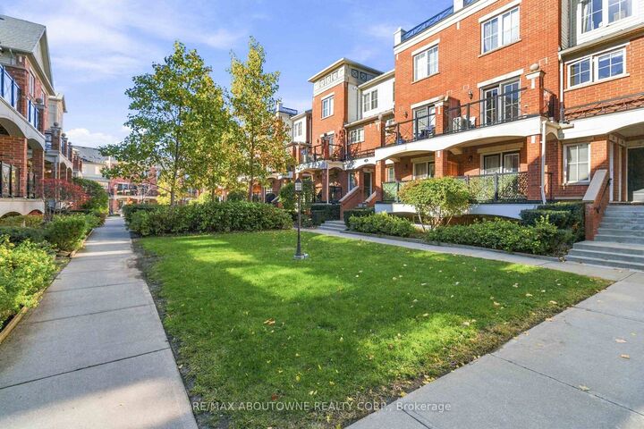 Property Photo:  43 Hays Boulevard 14  ON L6H 3J3 