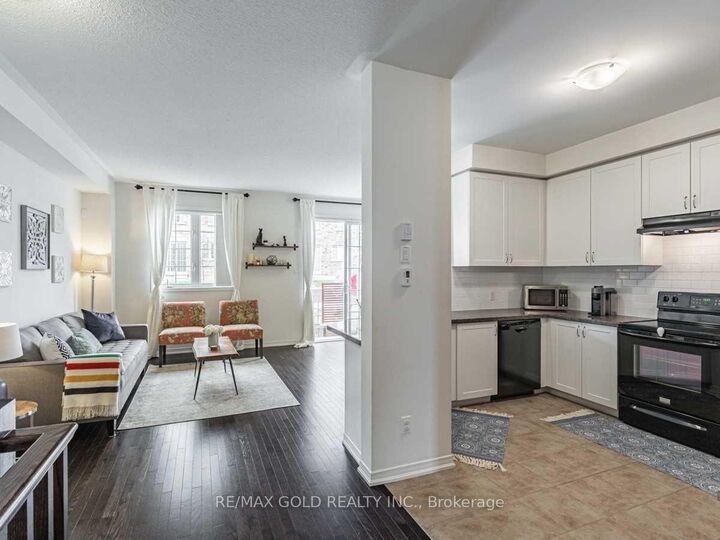Property Photo: 78 Honeyview Trail ON L6P 4A4