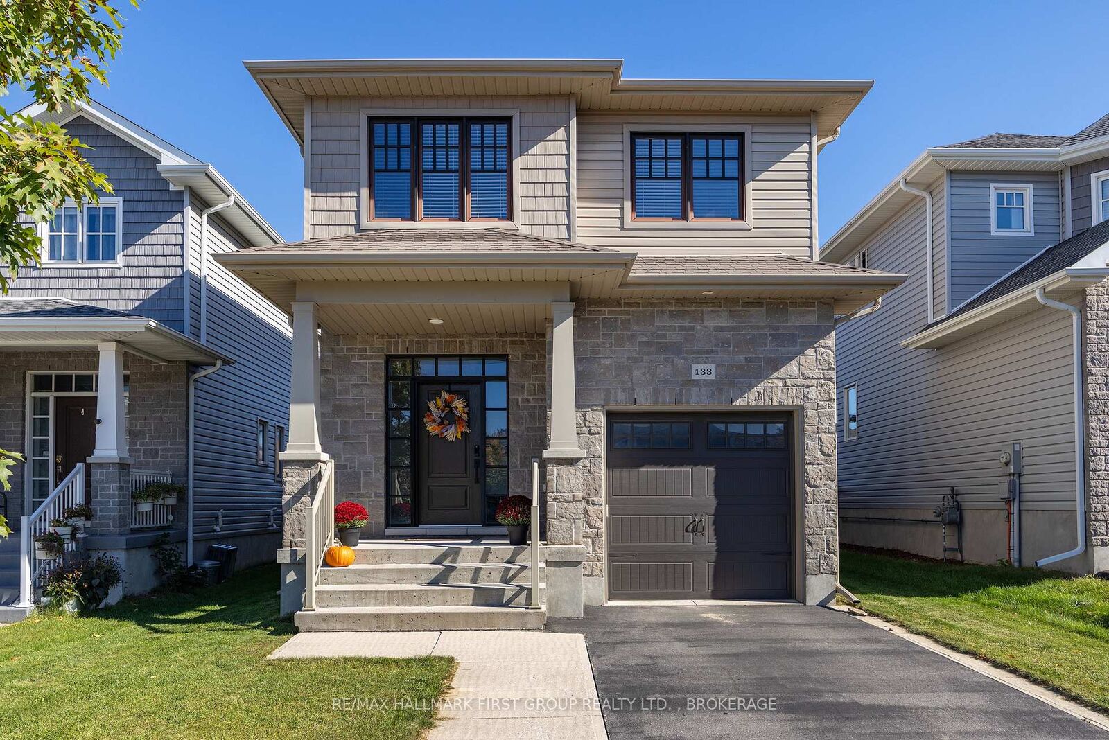Property Photo:  133 Pauline Tom Avenue  ON K7K 0G1 