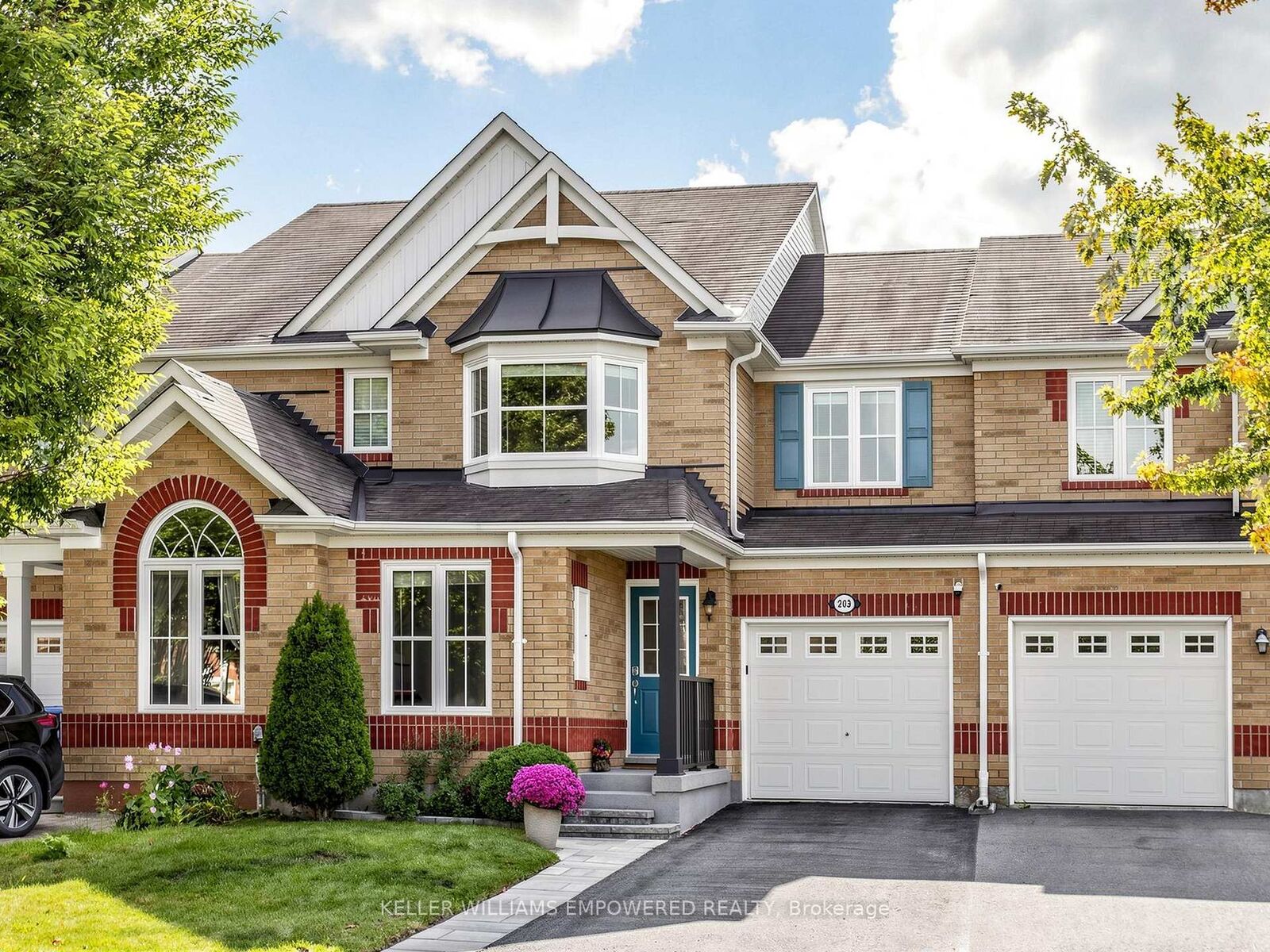 Property Photo:  203 Chilcott Crescent  ON L3X 3G6 