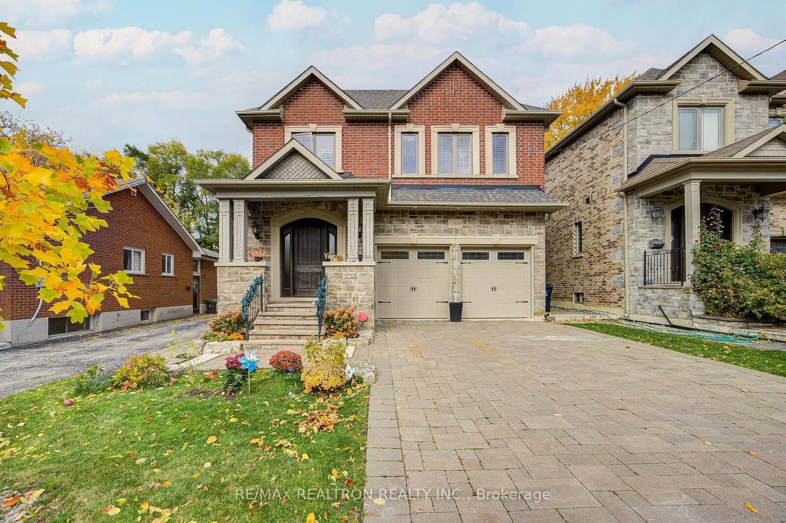 Property Photo:  326B Horsham Avenue  ON M2R 1G6 