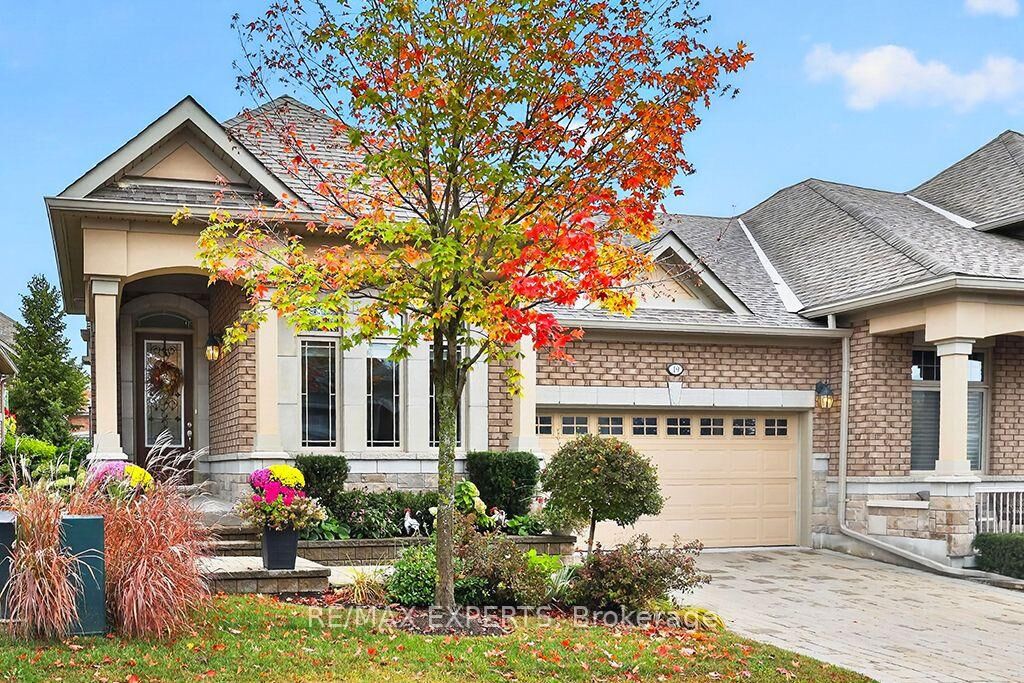 Property Photo:  19 Westmount Drive 15  ON L9R 0P5 