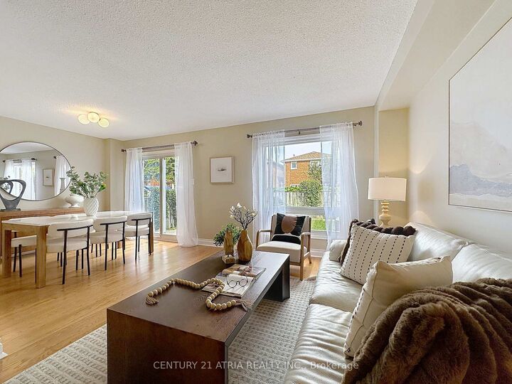 Property Photo:  58 Danjohn Crescent  ON M1V 3N4 