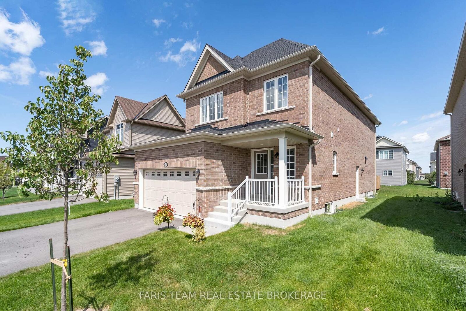 Property Photo:  207 Cubitt Street  ON L0M 1S0 