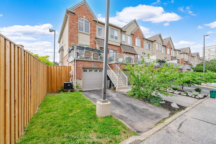 Property Photo:  5035 Bidwell Common  ON L7L 0B4 