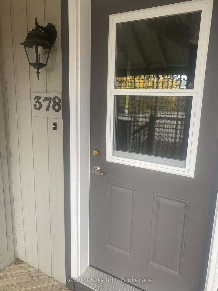 Property Photo:  378 Mariners Way 9  ON L9Y 5C7 