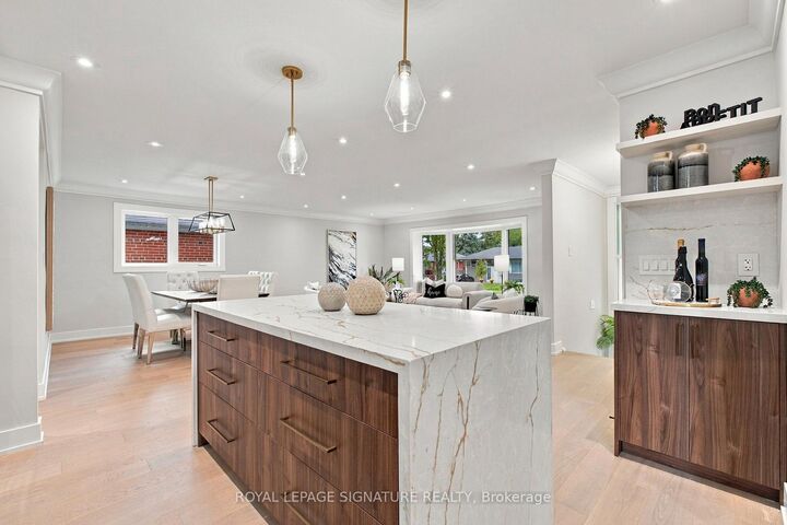 Property Photo:  11 Brook Tree Crescent  ON M9P 1K8 