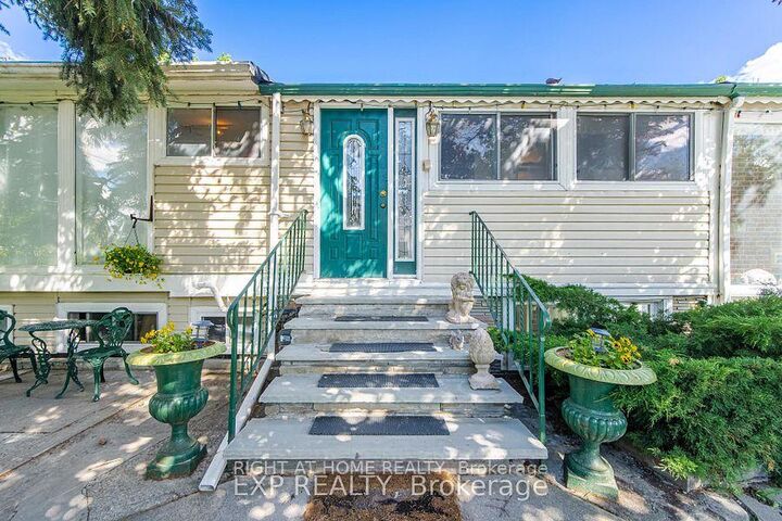 Property Photo: 43 Ridgemoor Avenue Main Floor ON M1N 1M5