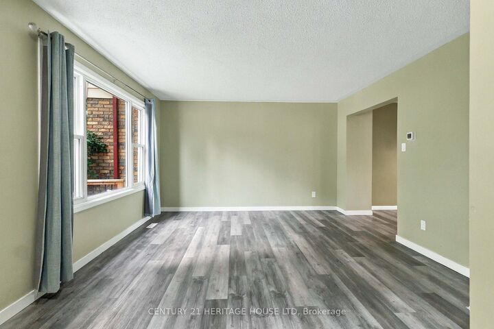Property Photo:  44 Sasha Crescent  ON N6E 2M5 