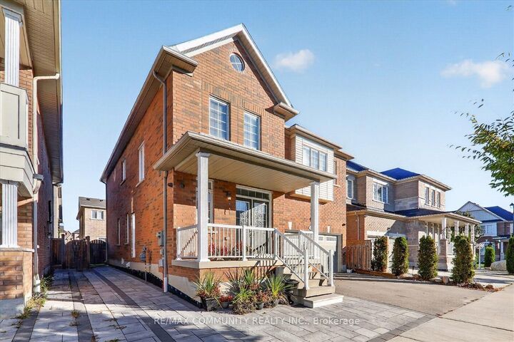 Property Photo:  1550 Bruny Avenue Main  ON L1X 0C5 