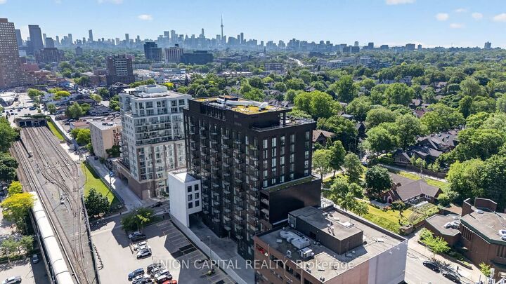 Property Photo:  1660 Bloor Street W 910  ON M6P 0C6 